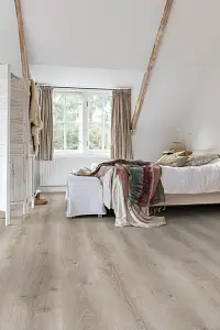 QUICK STEP MAJESTIC POUŠTNÍ DUB KARTÁČOVANÝ ŠEDÝ MJ3552